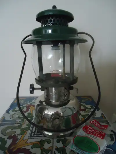 Vintage Coleman Model 236-299 Lantern famously known as the "Major." Made in Canada 09 1955.