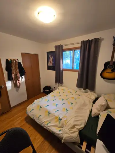 Room for Rent – Walking Distance to U of M