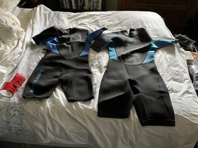 2x Body Glove Dry Suits - Men’s Medium and Large in Other in Calgary - Image 7