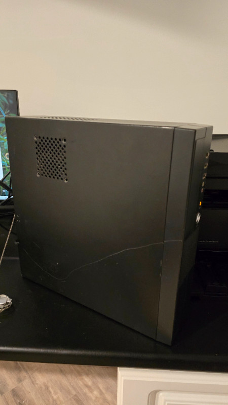 Basic desktop Computer. Pc. 6gb ram. Amd A10-6700. 128gb ssd. in Desktop Computers in Oshawa / Durham Region