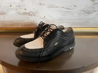 Nike Women’s Golf Shoes Leather size 6.5, View more