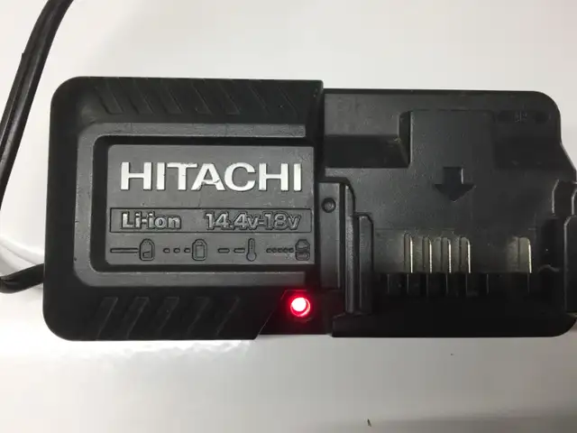 HITACHI CHARGER in Power Tools in City of Toronto - Image 3