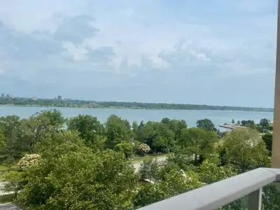 Riverside Dr E Condo with beautiful water view for lease