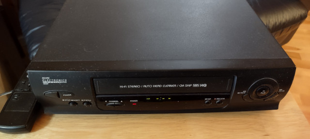 Vintage Ultra Rare Sears Canada VCR - Korean Made - With Remote in General Electronics in Markham / York Region