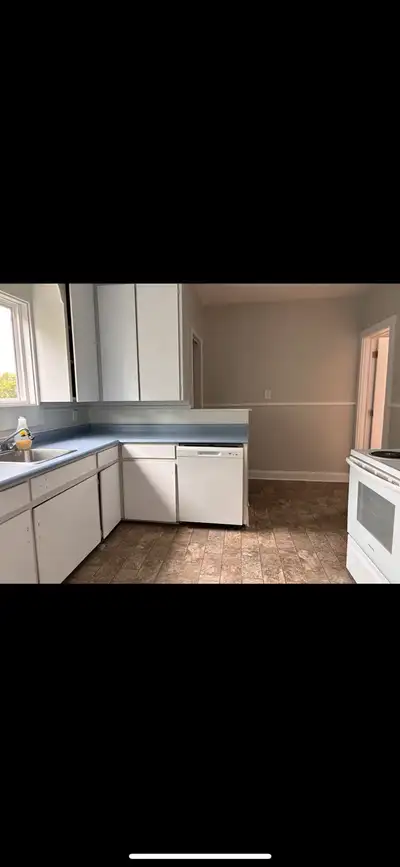 4 Bedroom + Den 1 Bathroom