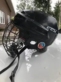 CCM Certified Hockey helmet/mask combo - child (S/M 15/56 cm)