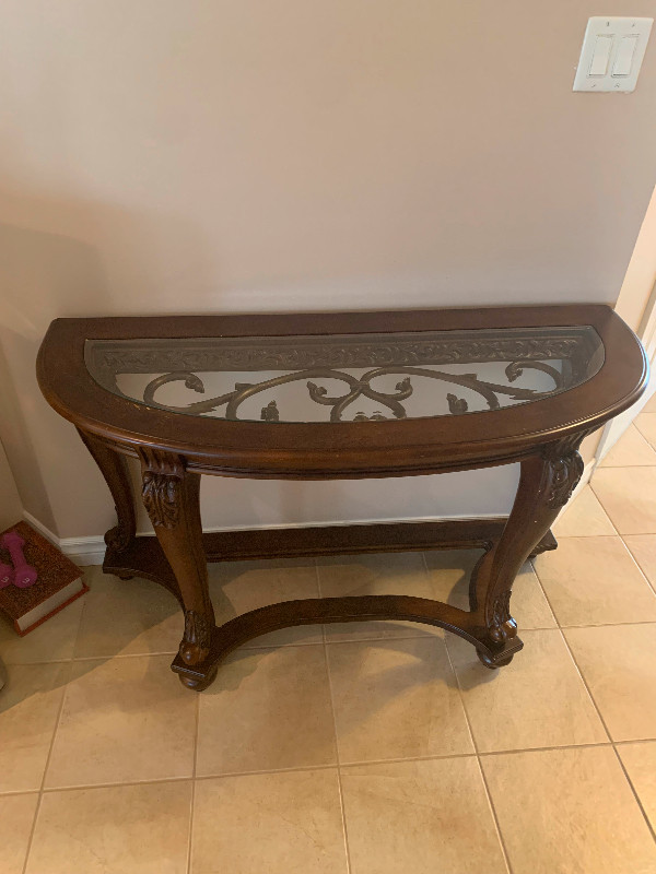 Console table in Other Tables in Kitchener / Waterloo