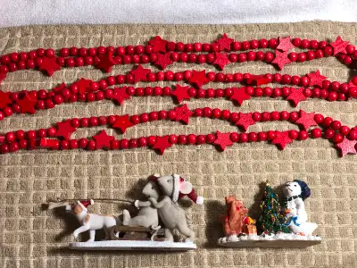 Wooden Christmas Garland with 2 Porcelain Christmas Ornaments, View more