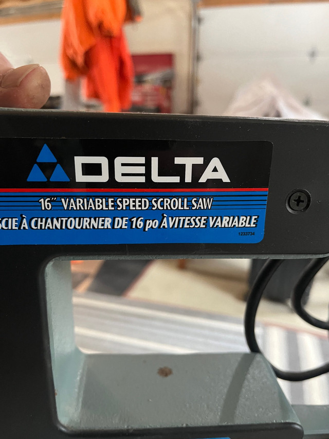 Variable delta scroll saw for sale.  in Power Tools in Petawawa - Image 3