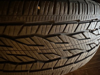 4 pneus d ete 275/55r20 continental en tres bonne etat