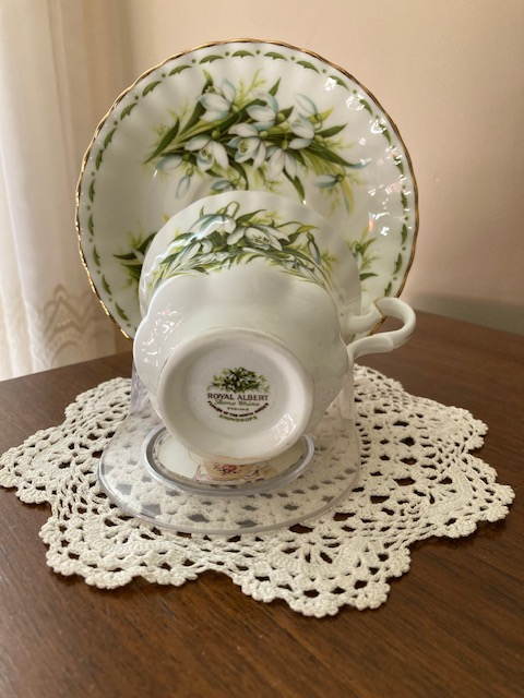 Bone China Tea Cups in Kitchen & Dining Wares in Hamilton - Image 5