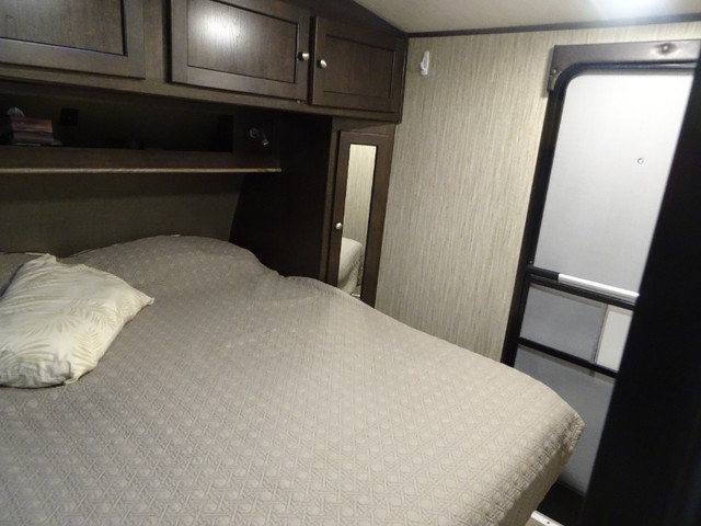 2019 Shadow Cruiser Ultra-Lite Model SC 263 RLS in Travel Trailers & Campers in Kingston - Image 2