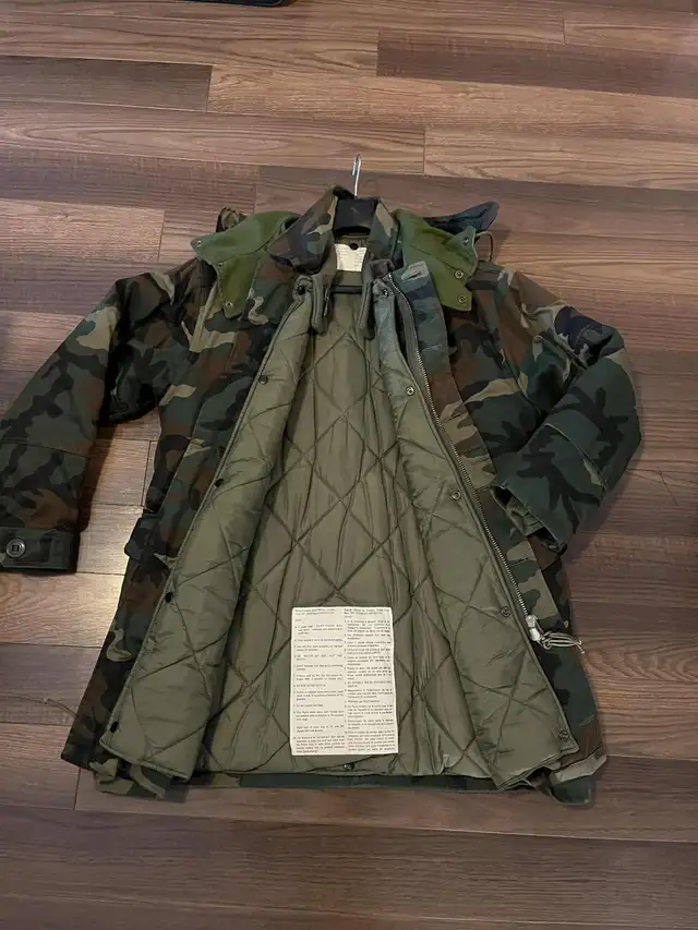 Granby : Manteau  doublé de chasse pour homme et chandails in Men's in Granby - Image 3