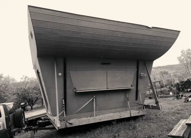FLATBED TRAILER •Move your Building now! Bunkie or Micro Home! in Other in Oakville / Halton Region - Image 8