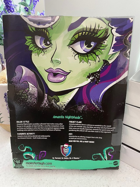 MONSTER HIGH AMANITA NIGHTSHADE Doll NRFB 2014 in Arts & Collectibles in St. Albert - Image 3