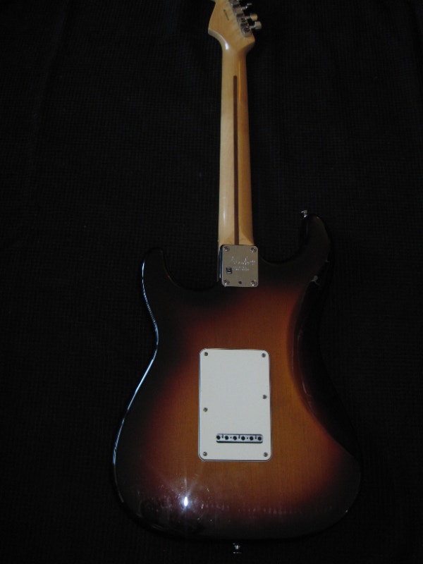 2008 American Made Fender Stratocaster Guitars Ottawa Kijiji
