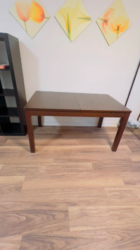 Extendable Dinning table