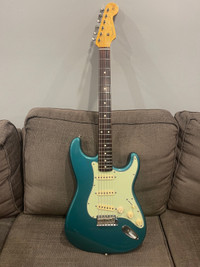 Fender Stratocaster made in japan 62 reissue rare colour