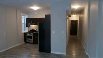 (Sublet) 1 Bedroom Apartment - Wolseley - 154 Evanson Street