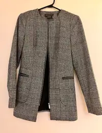 Suzy Shier Stylish Blazer for women, XS, excellent condition