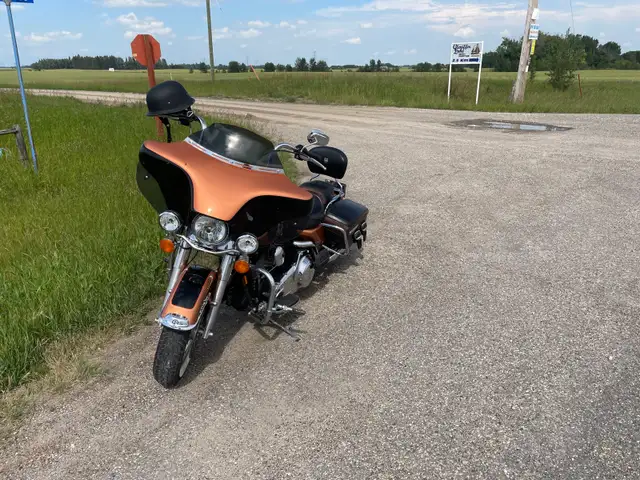 Harley Road King  in Touring in Red Deer - Image 3