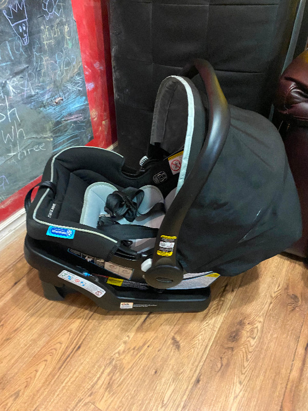 Graco car seat and base 40 obo in Strollers, Carriers & Car Seats in City of Toronto - Image 3