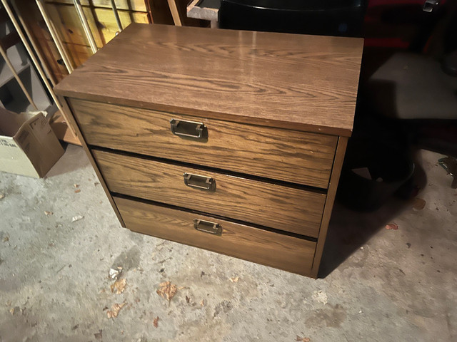 Nice drawer cabinet in Hutches & Display Cabinets in Markham / York Region