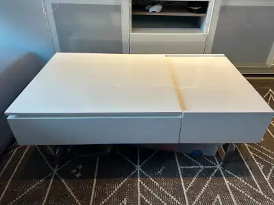Structube Lift-Top Coffee Table – White Lacquer – $200, View more