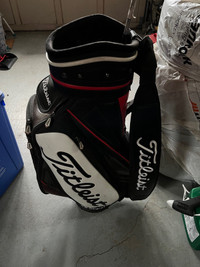 Used titliest tour bag 