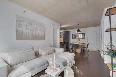 Wow! Deux cac de luxe avec Piscine Intérieure!