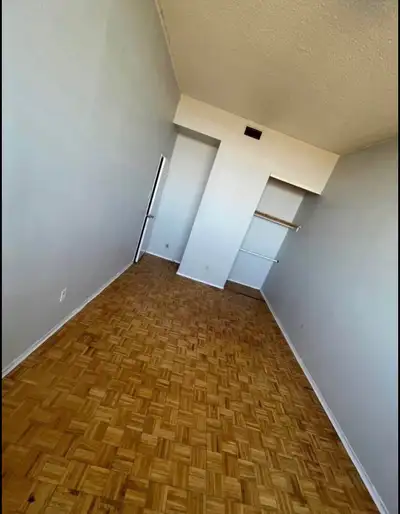 Room for rent in Penthouse Apartment This is a three bedroom apartment right across the street from...