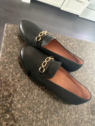 Size 10 Naturalizer work shoes - fits more like 9.5, worn once, View more