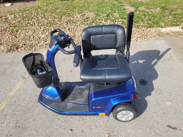 Pride Celebrity X mobility scooter