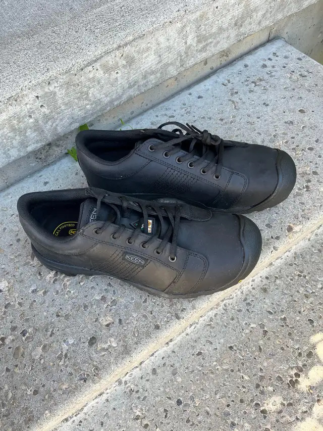 Keen steel toe shoes in Men's Shoes in Kitchener / Waterloo - Image 2