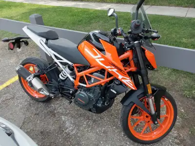 Great learner bike with low kilometers and no known problems. I'm selling due to change in work situ...
