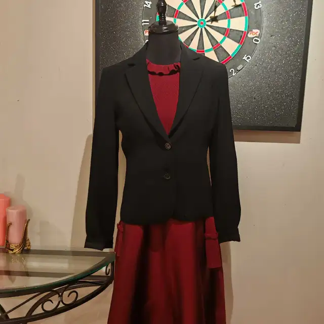 Tristan & Iseut Blazer in Women's - Tops & Outerwear in City of Toronto - Image 2