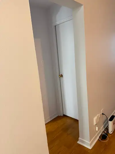 Room for rent Looking for a female to rent a room in my apartment . The room is bright and sunny. Th...