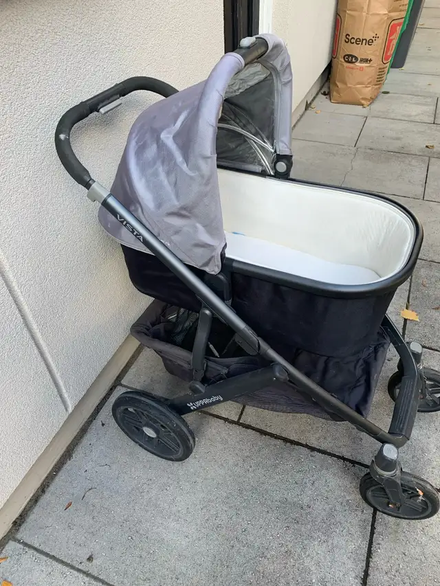 UPPAbaby Vista Stroller in Strollers, Carriers & Car Seats in Mississauga / Peel Region - Image 4