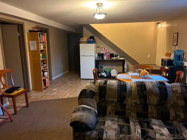 Room for rent. in Room Rentals & Roommates in Brandon - Image 5