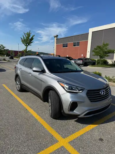 2018 santa fe xl 95053 km AWD/ 4 roues motrices 7 seats/ 7 places Heated seats/ bancs chauffants Bac...