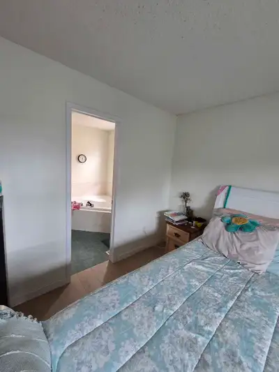 MASTEROOM RENT MILTON
