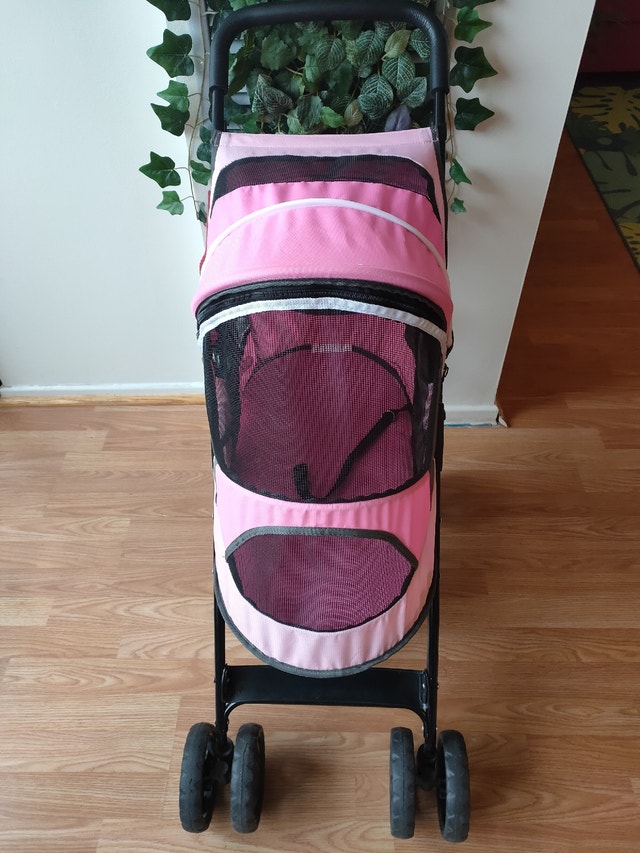 Folding Pet Stroller Holding for Sunday Delivery Strollers