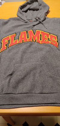 Calgary Flames hoodie youth size M