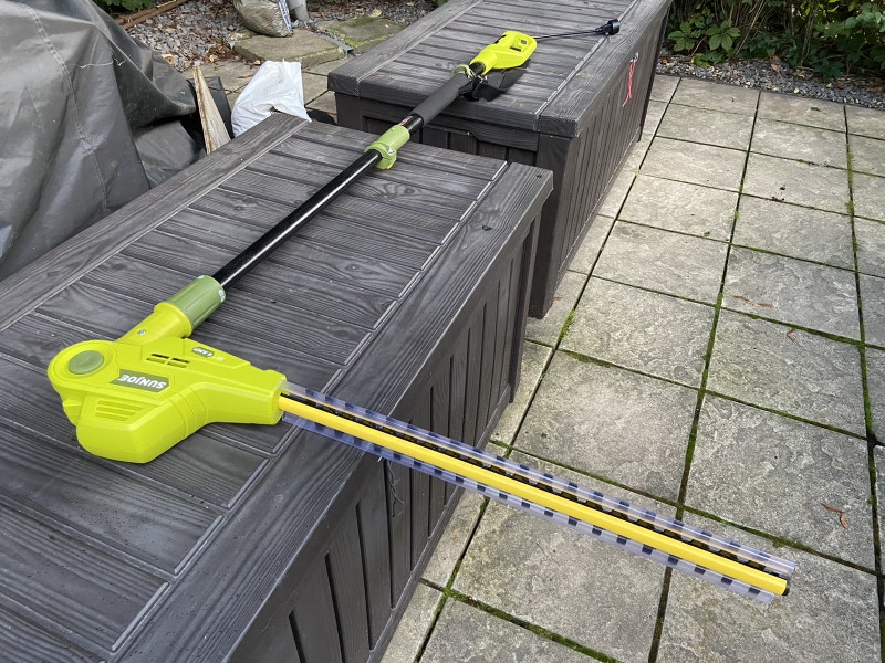 SunJoe Pole Hedge Trimmer 21Inch 4 A Taillehaie electric