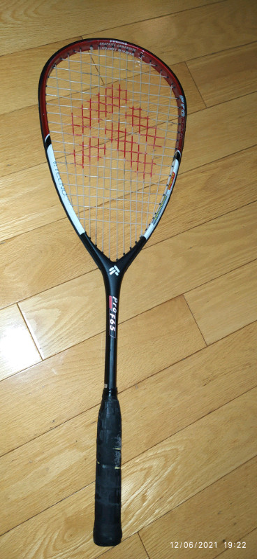 Tecno Pro F65 Squash Racket in Tennis & Racquet in Mississauga / Peel Region - Image 3
