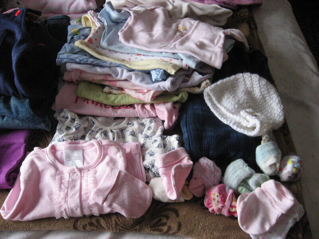 Lots de vêtements pour fille de 0 à 6 mois dans Vêtements - 3 à 6 mois  à Longueuil/Rive Sud - Image 4