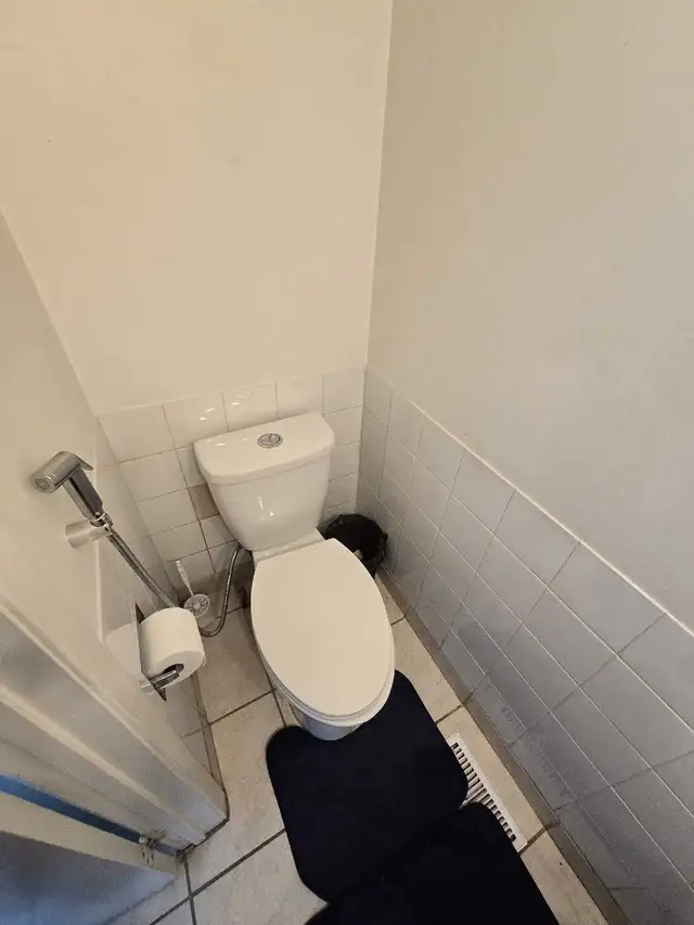 House for Rent in Long Term Rentals in Mississauga / Peel Region - Image 3