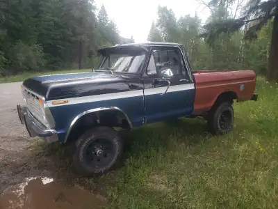 1977 Ford F-150 Regular Cab Short Bed 4x4 460 engine 5 speed manual ZF-S5-47 transmission NP205 Tran...