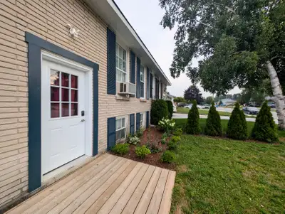 3 Beds 1 Bath - Apartment Located in Port Elgin. Upstairs 3 bedroom, 1 bathroom home/ apartment. Ava...