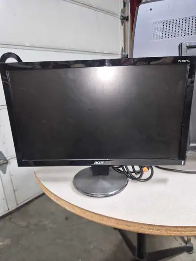 Acer P196HQL Monitor, View more
